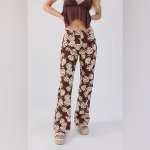90’s Midrise Bootcut Strawberry Patterned Jeans